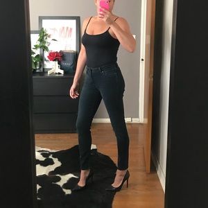 Dark wash Sasha super skinny jean 28/6